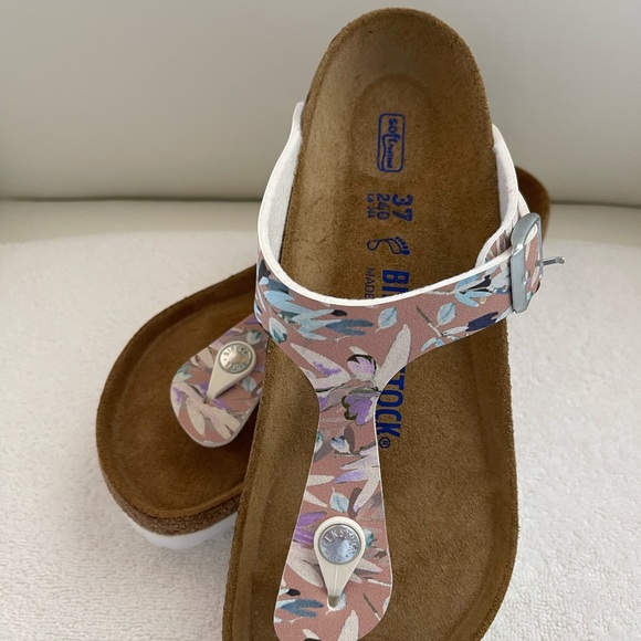 Birkenstock Gizeh Sandal Soft Footbed - Picture 4 of 11